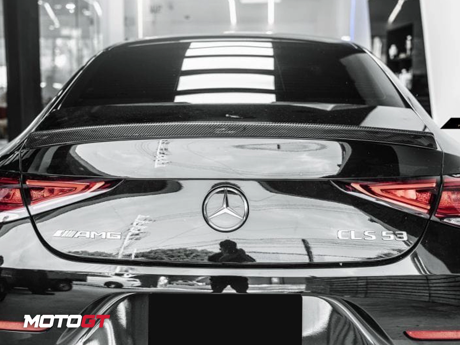CLS CLASS REAR SPOILER